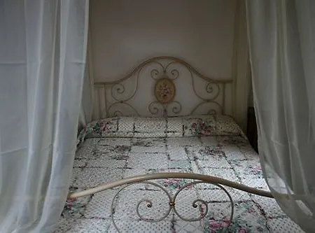 Hotell Le Camerine Di Silvia 2 Siena