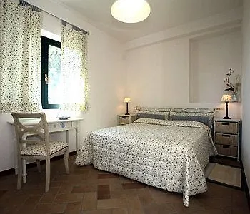 מלון Le Camerine Di Silvia 2
